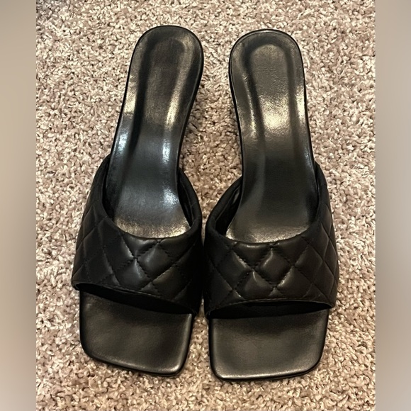 Quilted Open Toed Heeled Mules - Picture 1 of 6